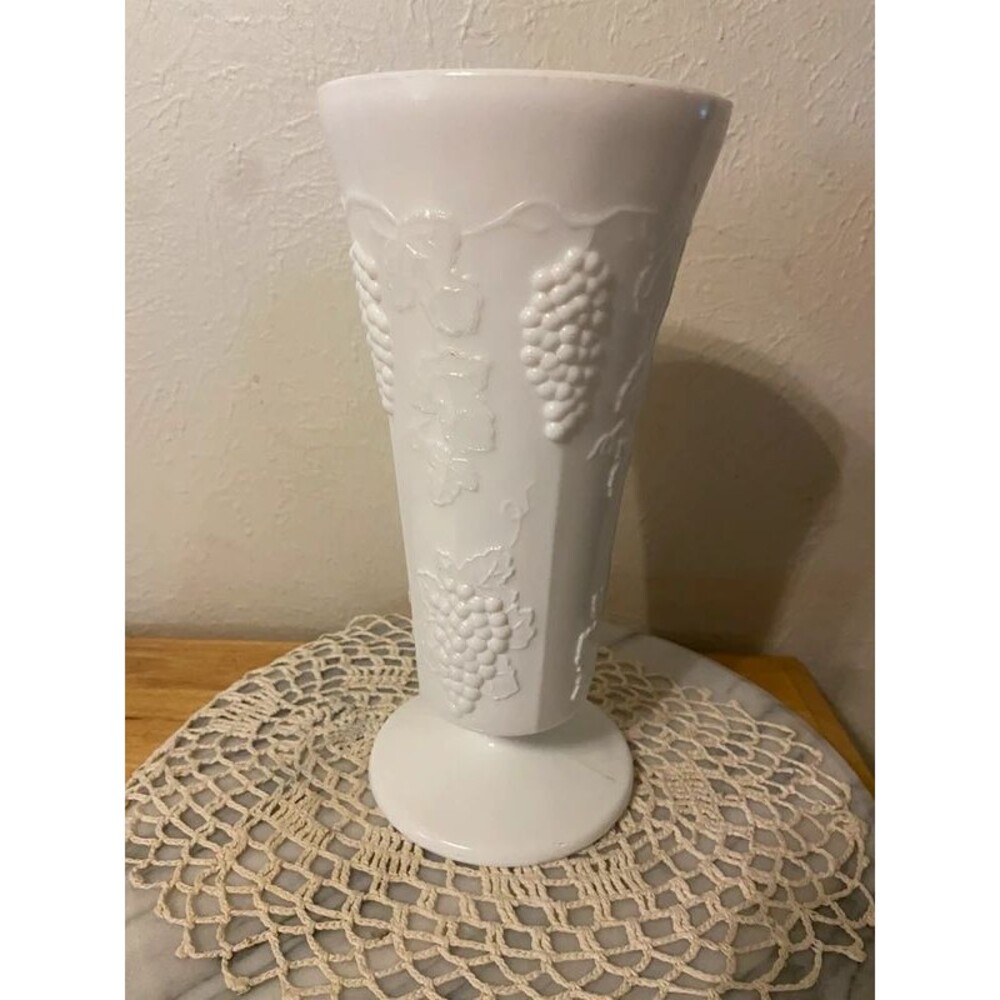 Vintage Indiana Glass 10" Harvest Grape White Milk Glass Footed Vase [Colony]